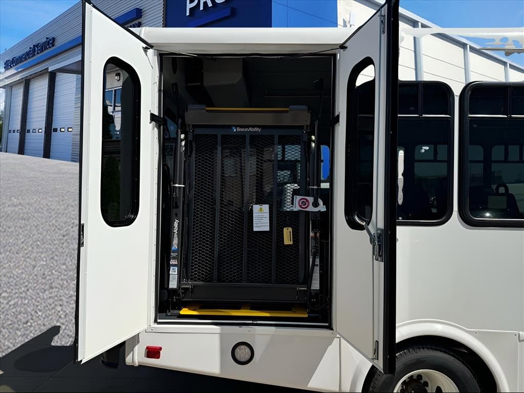 New 2025 Ford E-450 and Econoline 450 Super Duty w/ Shuttle Bus Prep Package RWD image 42
