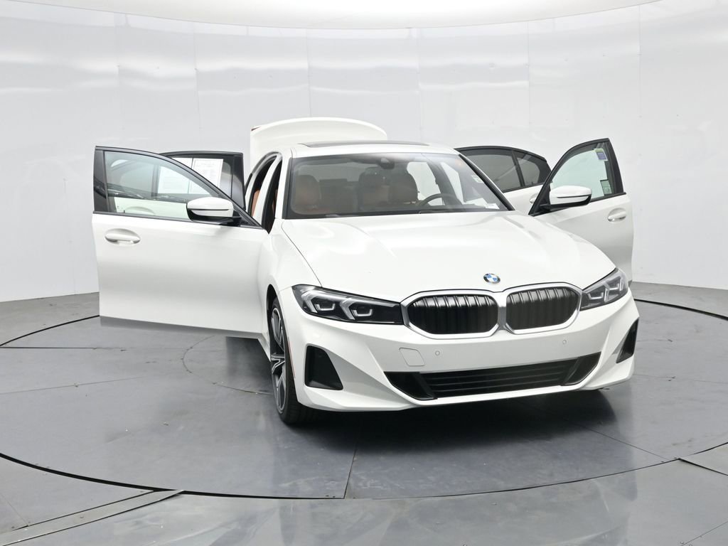 Used 2023 BMW 330i Sedan w/ Driving Assistance Package image 29