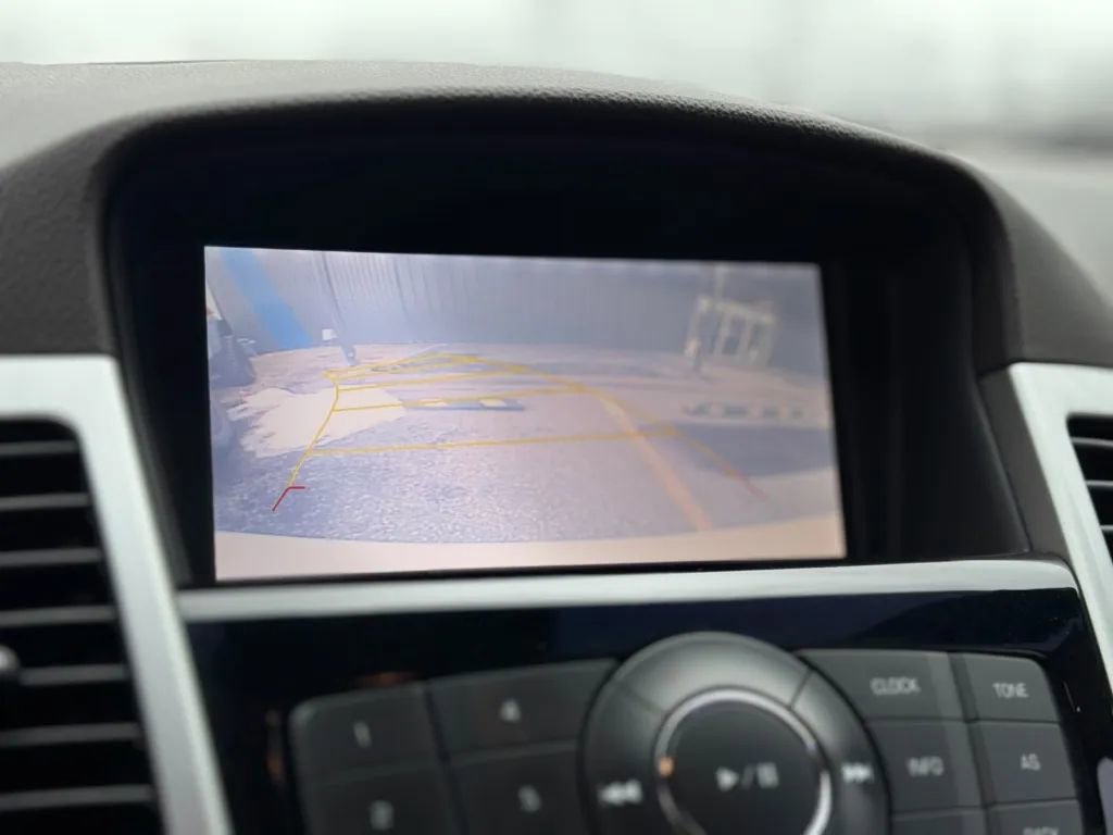 Used 2015 Chevrolet Cruze LT w/ Sun, Sound and Sport Package image 15