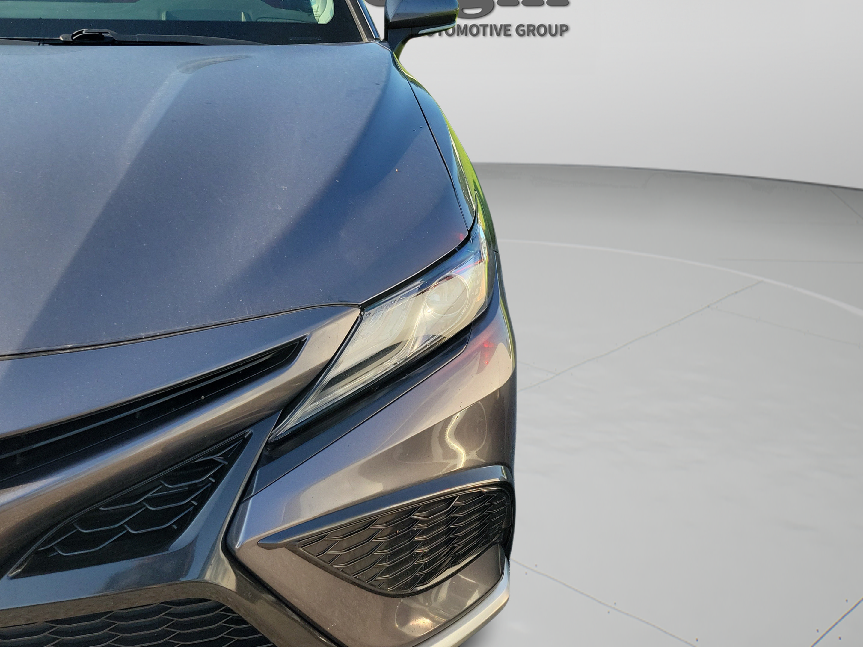Used 2022 Toyota Camry XSE FWD image 12