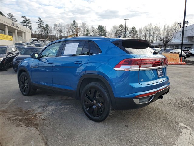 Certified 2025 Volkswagen Atlas Cross Sport SE w/ Panoramic Sunroof Package image 4
