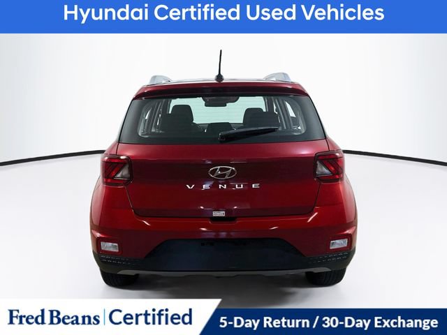 Certified 2025 Hyundai Venue SEL FWD image 11
