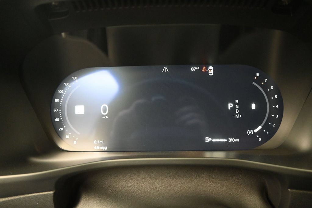 New 2026 Volvo XC40 B5 Ultra w/ Climate Package AWD/4WD image 11