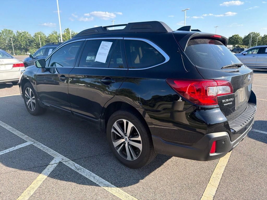 Used 2018 Subaru Outback 2.5i Limited AWD/4WD image 18