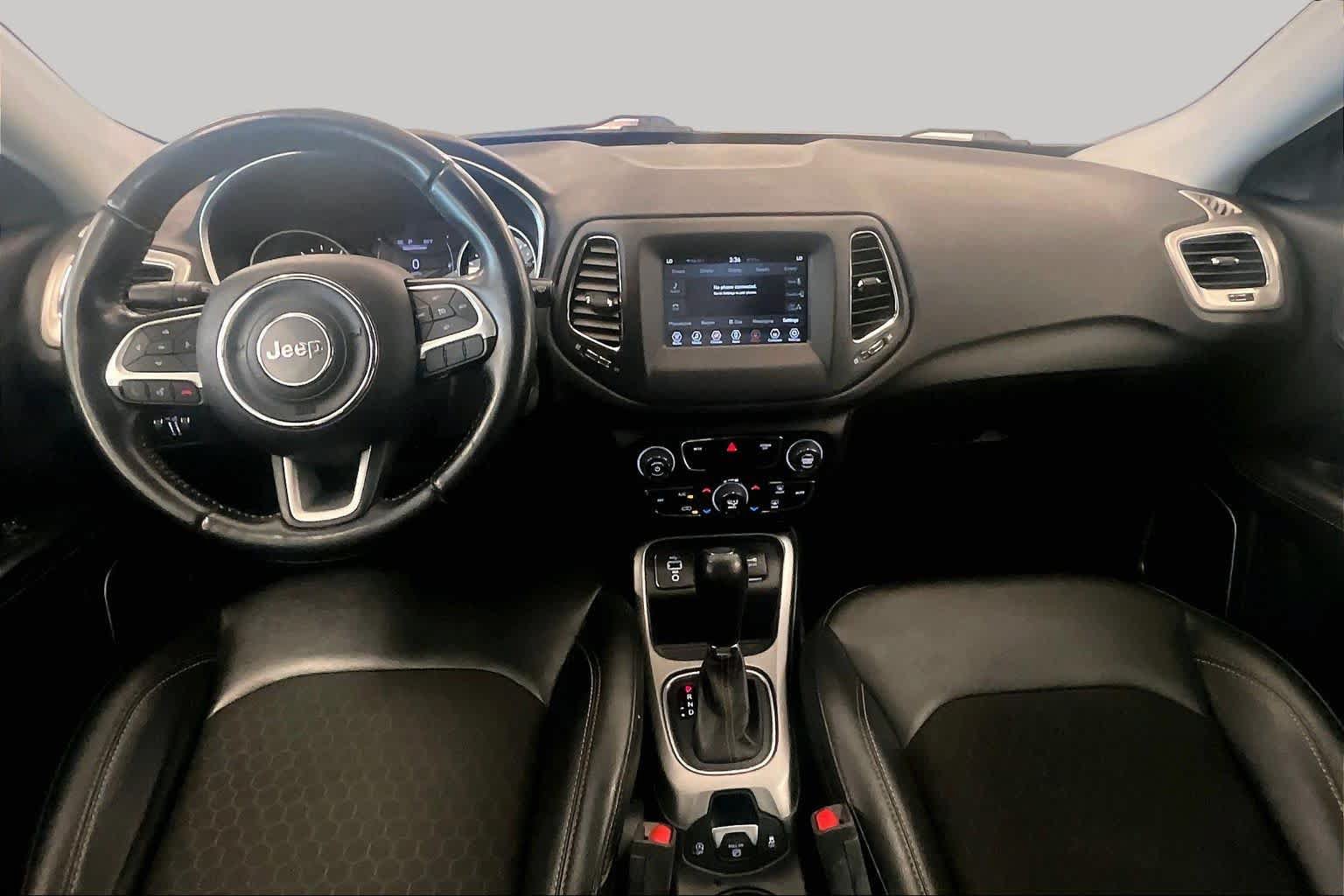 Used 2020 Jeep Compass Latitude FWD image 13