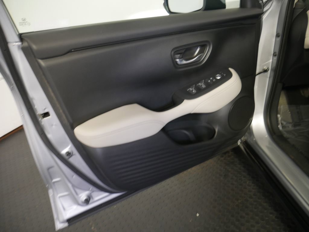 Used 2023 Honda HR-V EX-L image 14