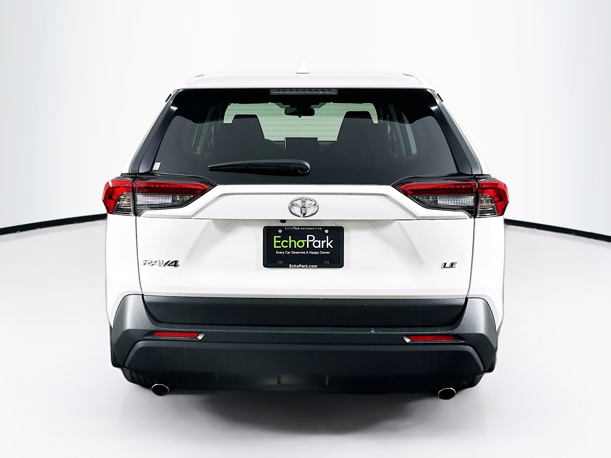 Used 2025 Toyota RAV4 LE FWD image 7
