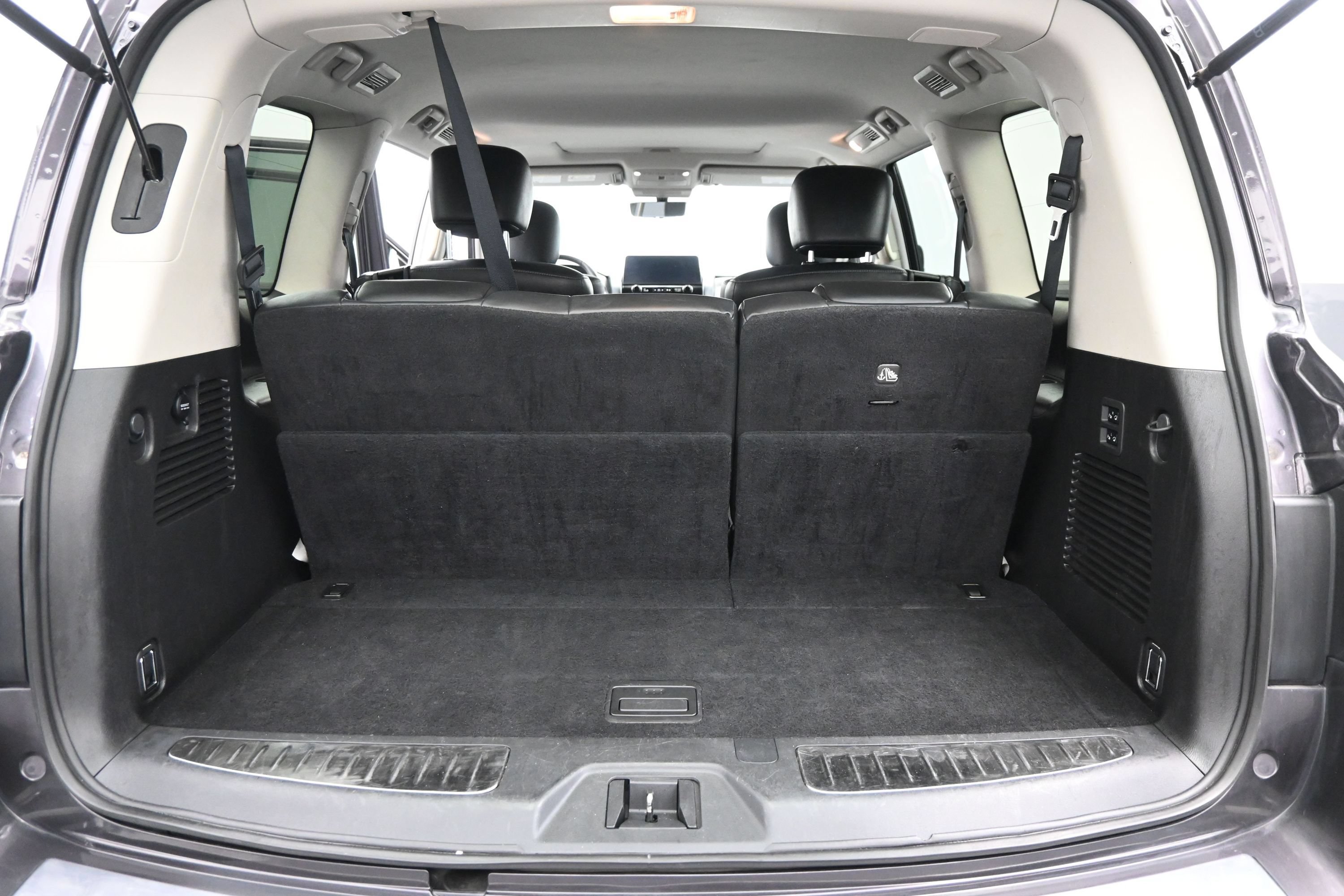 Used 2024 INFINITI QX80 Luxe AWD/4WD image 18