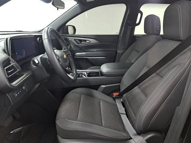 Used 2024 Chevrolet Traverse LT FWD image 21