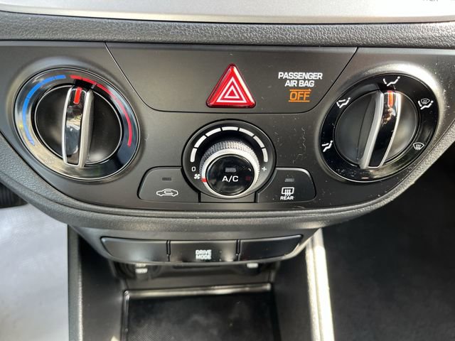 Used 2021 Hyundai Accent SE FWD image 18