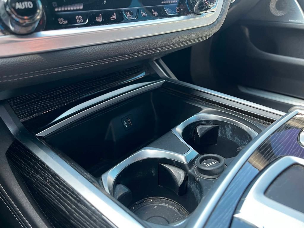 Used 2018 BMW 750i xDrive AWD/4WD image 30