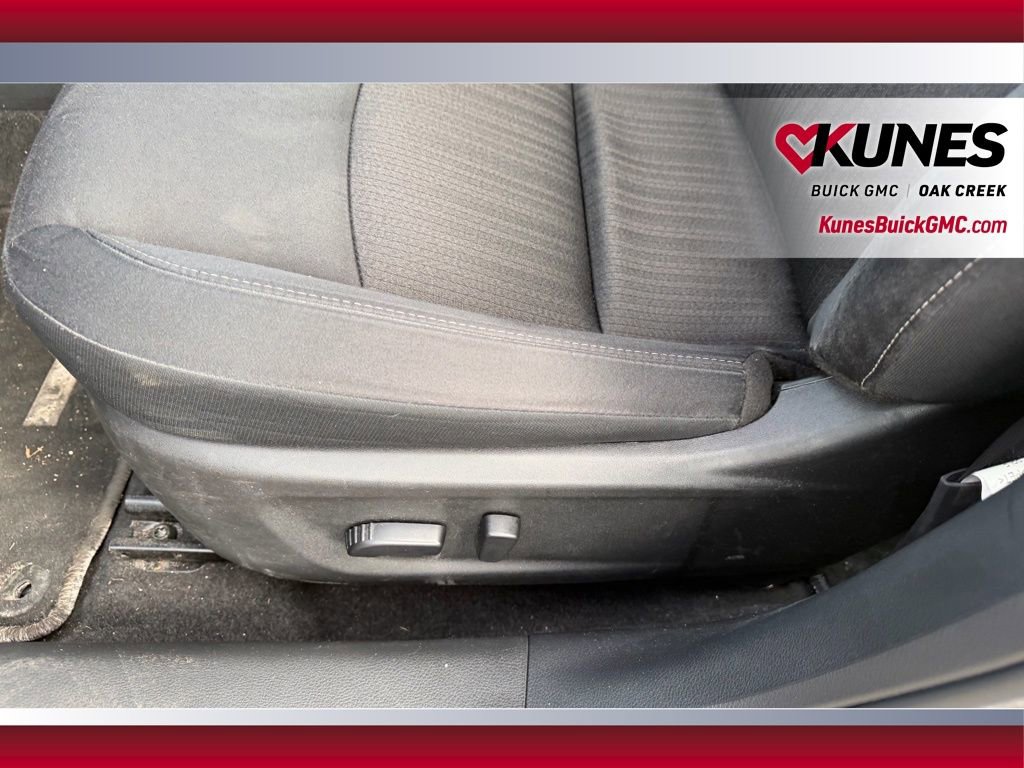 Used 2025 Nissan Altima 2.5 SV FWD image 7