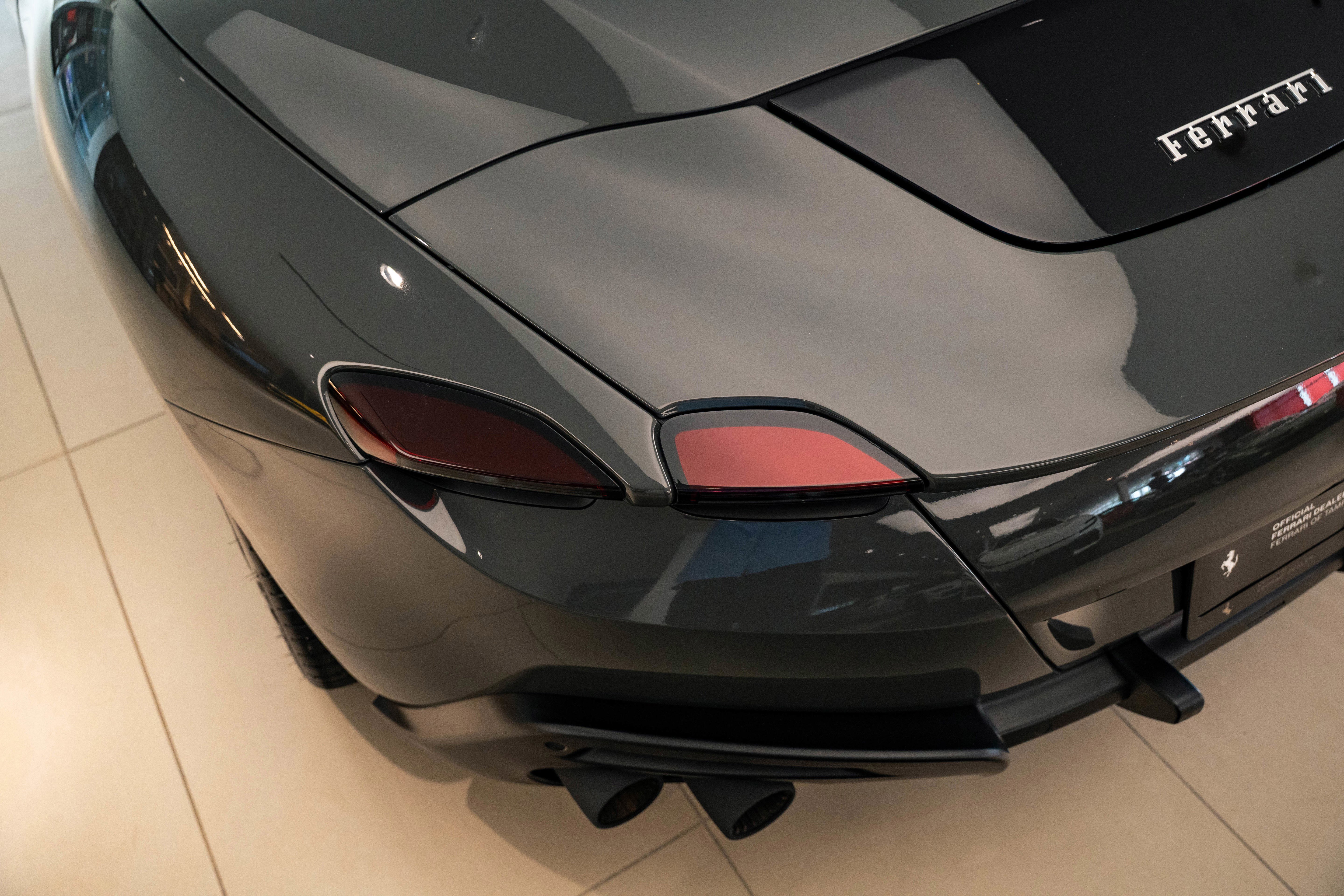 Used 2024 Ferrari Roma Spider image 17