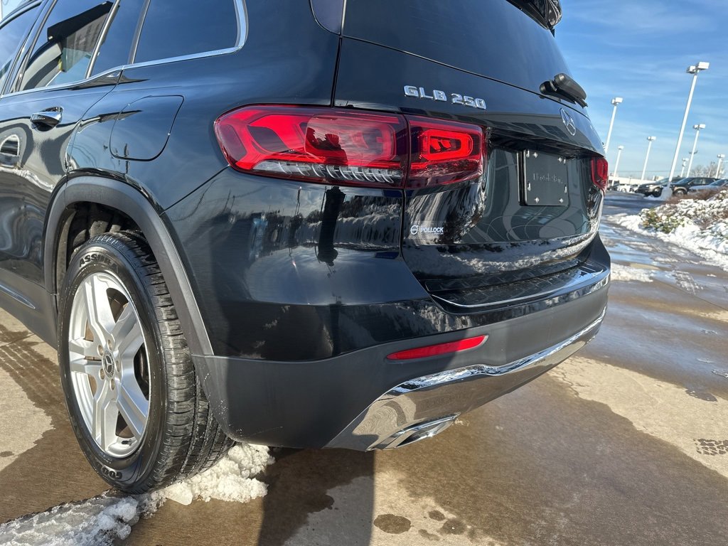 Used 2020 Mercedes-Benz GLB 250 4MATIC image 18
