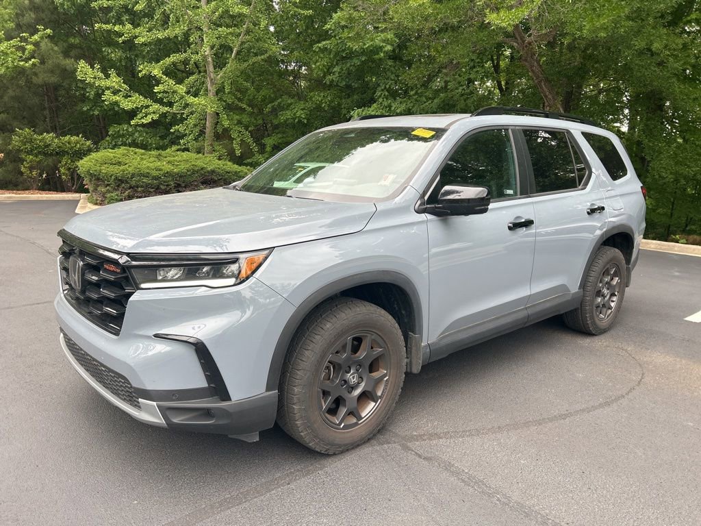 Used 2024 Honda Pilot TrailSport image 10