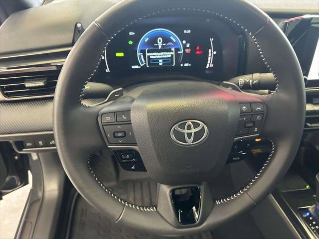 Certified 2025 Toyota Camry SE FWD image 20