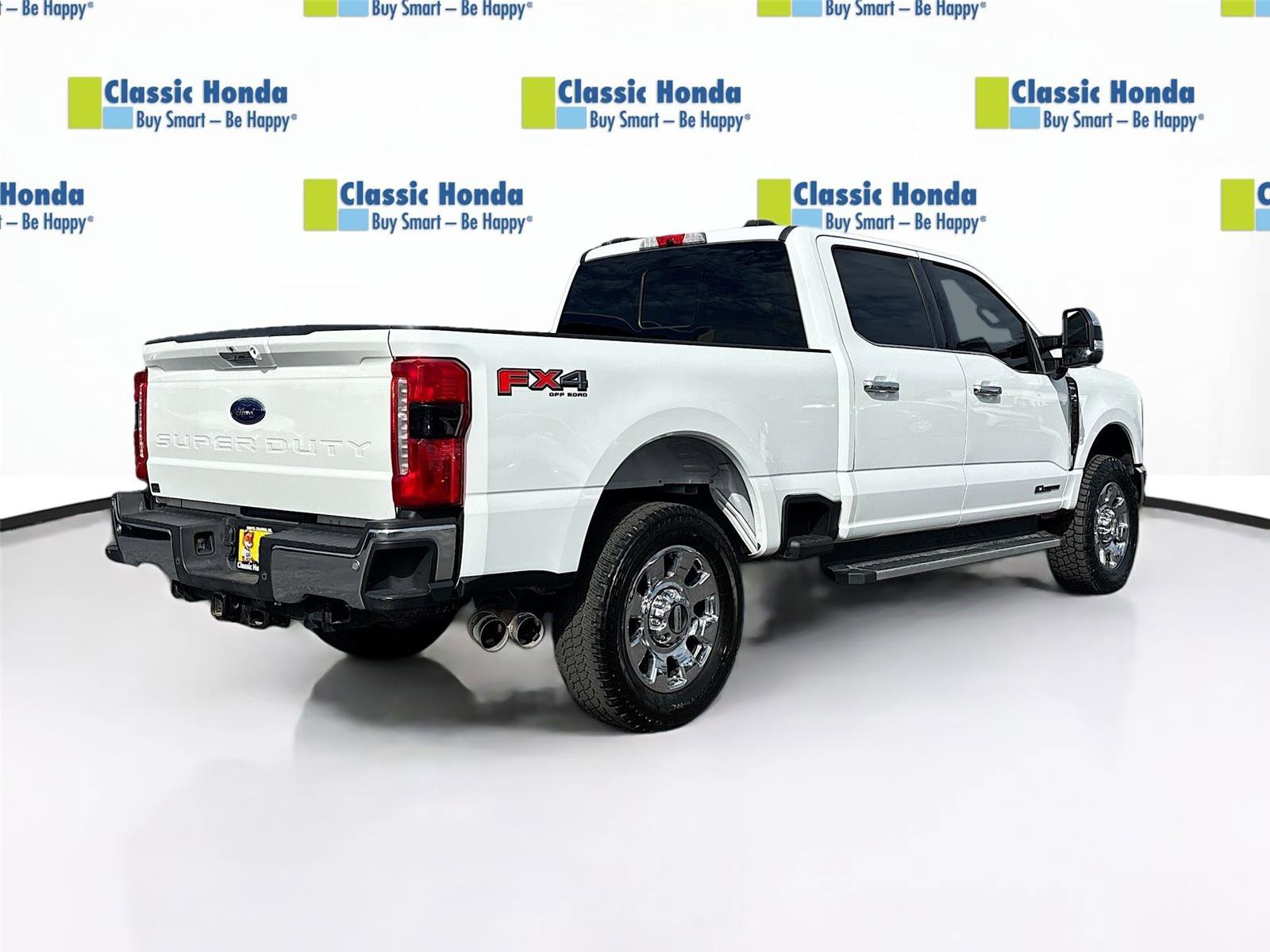 Used 2023 Ford F250 Lariat w/ Chrome Package image 8