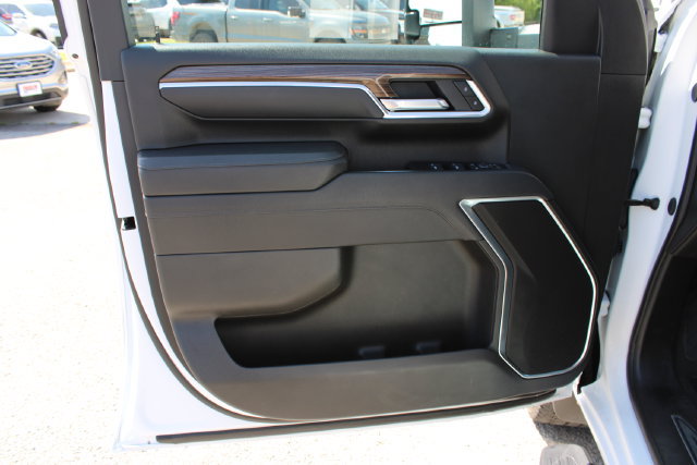 Used 2025 Chevrolet Silverado 2500 LT w/ Safety Package AWD/4WD image 12