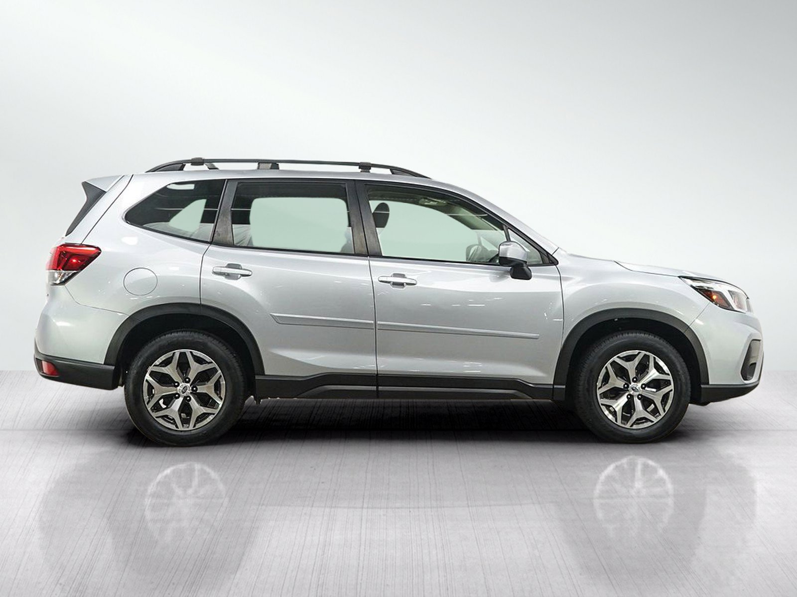 Used 2020 Subaru Forester Premium AWD/4WD image 6