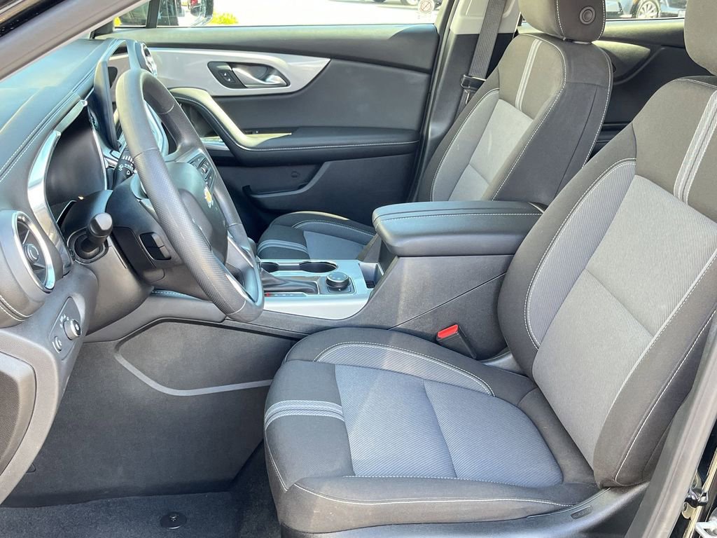 Used 2025 Chevrolet Blazer LT image 24