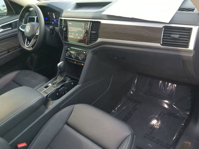 Certified 2022 Volkswagen Atlas SE w/ Panoramic Sunroof Package image 12