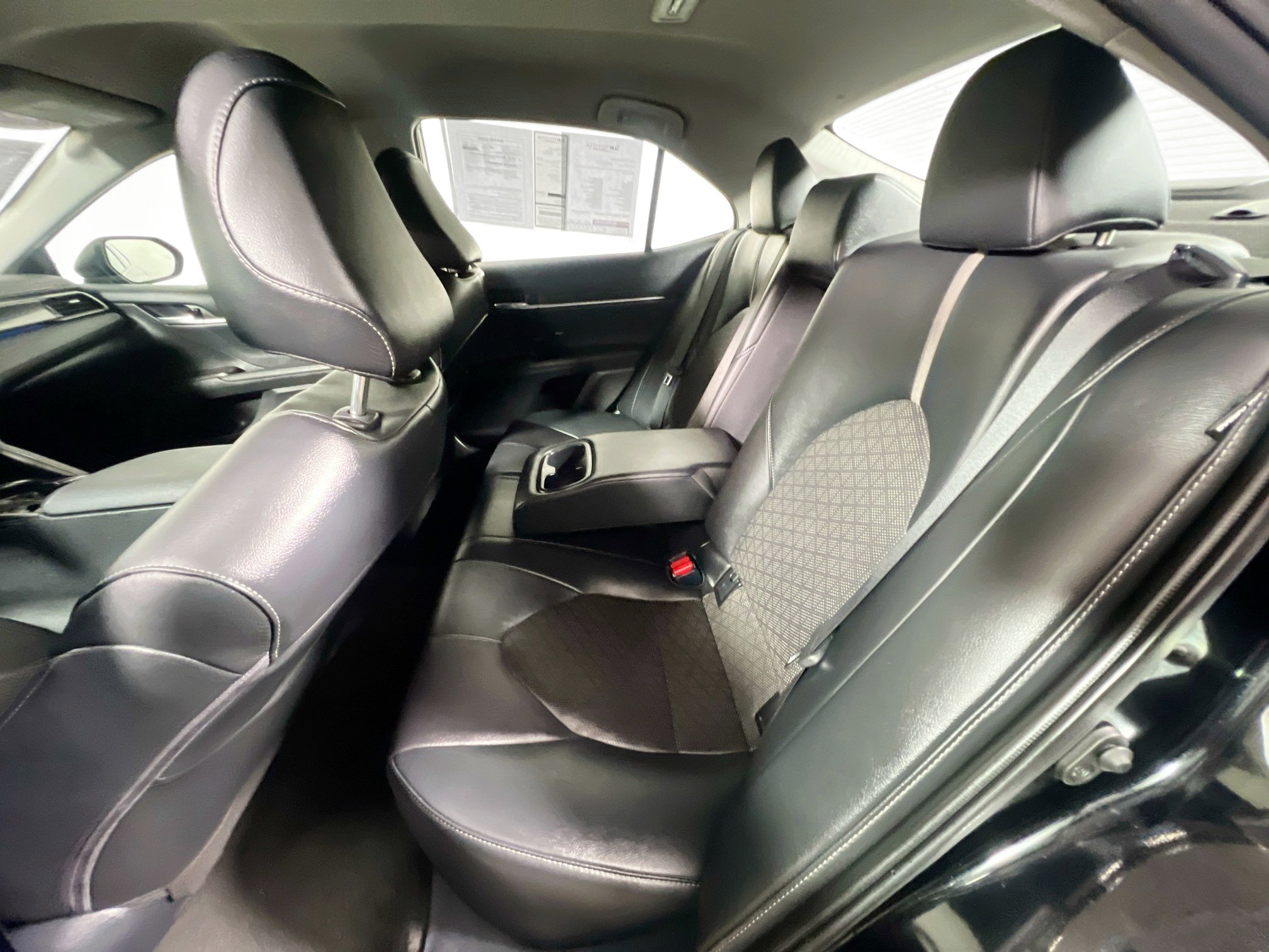 Used 2023 Toyota Camry XSE image 29