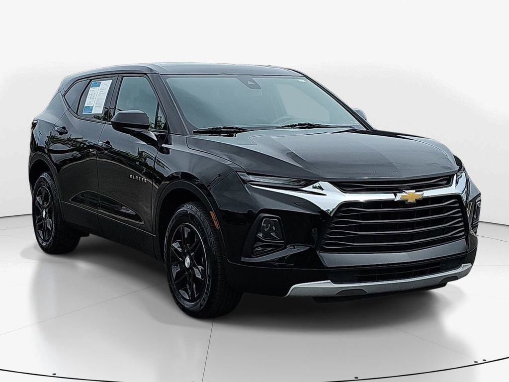 Used 2021 Chevrolet Blazer LT FWD image 2