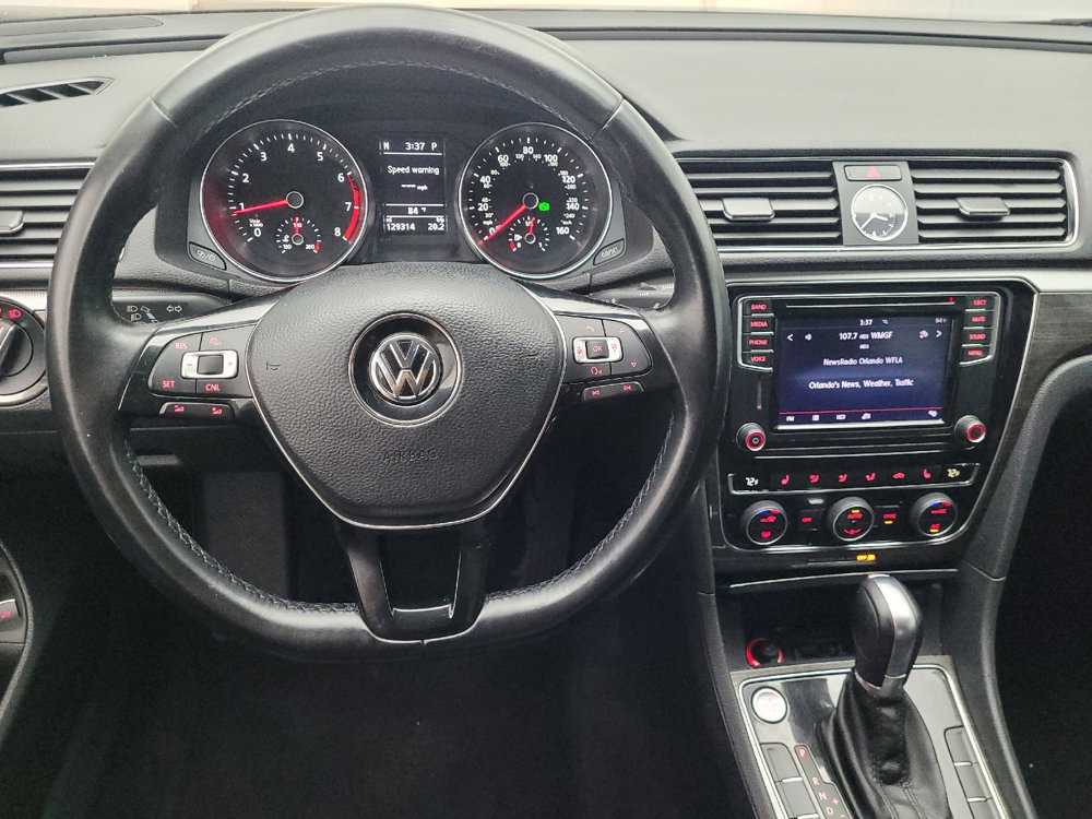 Used 2017 Volkswagen Passat 1.8T SE image 22