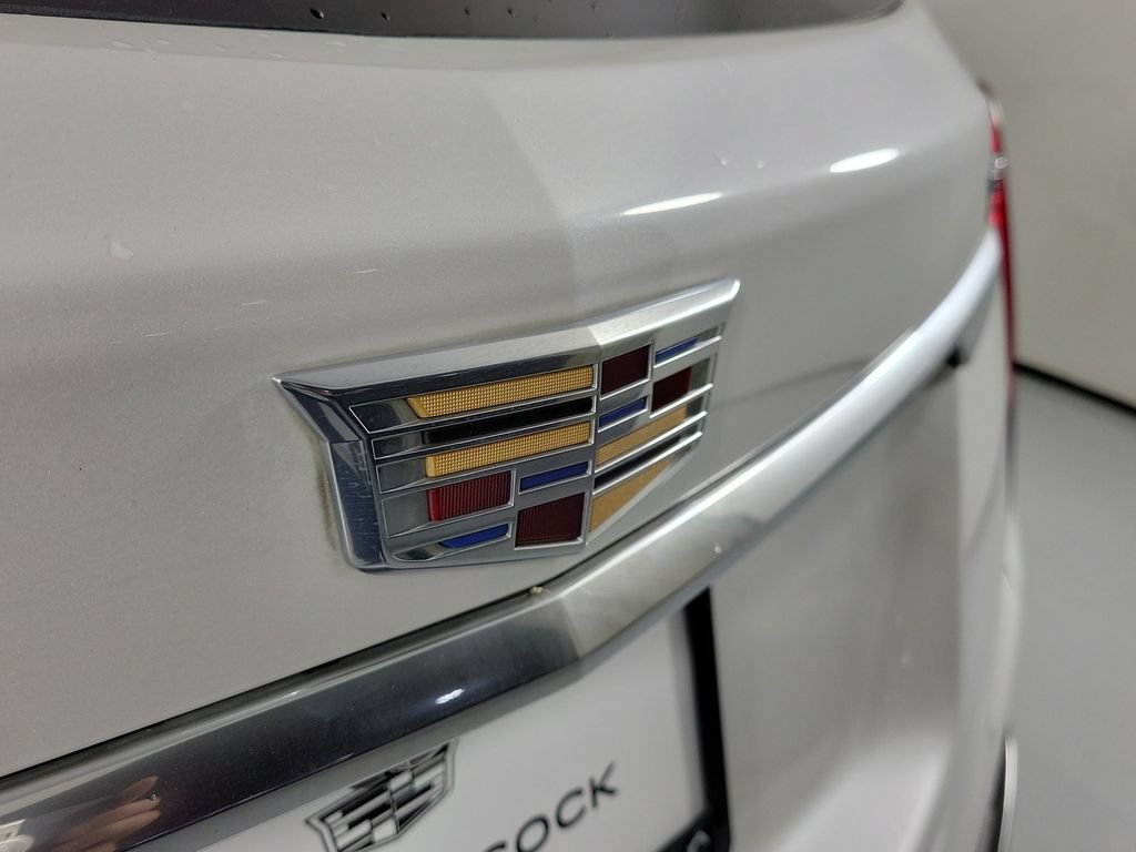 Certified 2023 Cadillac XT5 Premium Luxury w/ Technology Package FWD image 7