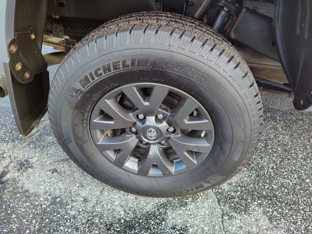 Used 2021 Toyota Tacoma SR5 image 20