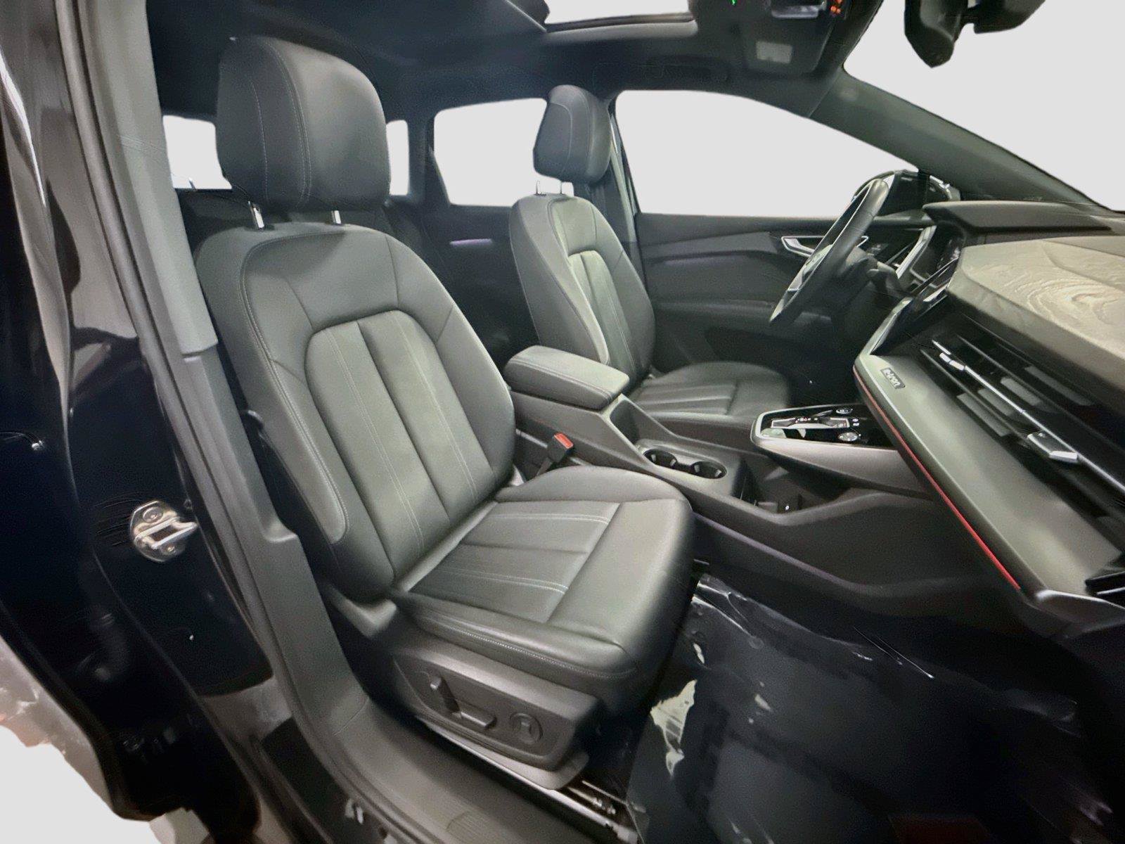 Used 2023 Audi Q4 e-tron Premium Plus w/ Premium Plus AWD/4WD image 30
