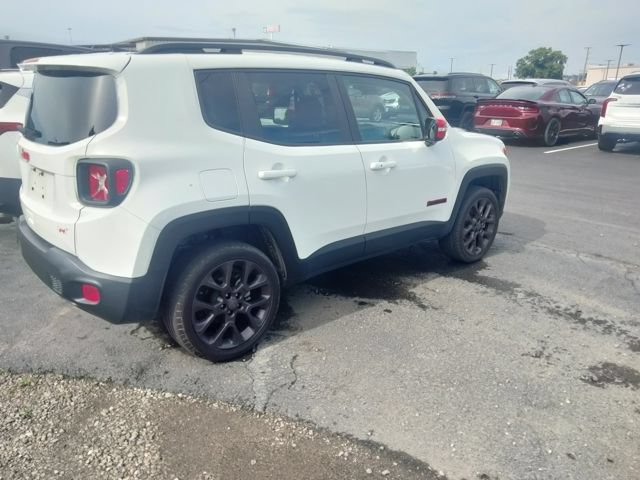 Used 2023 Jeep Renegade Latitude AWD/4WD image 4