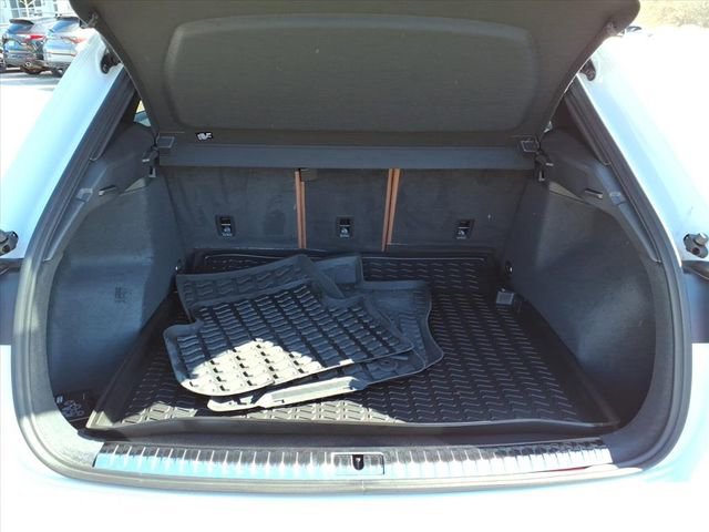 Used 2023 Audi Q3 2.0T Premium w/ Convenience Package image 8