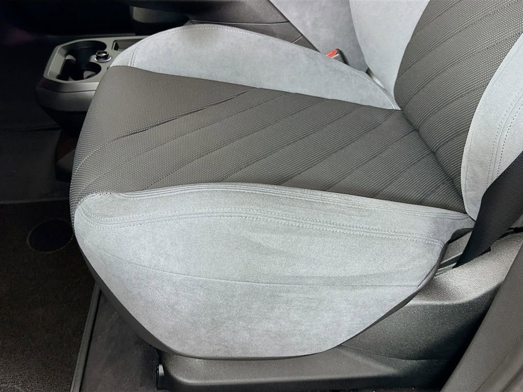 New 2026 BMW iX xDrive45 w/ M Sport Package image 21