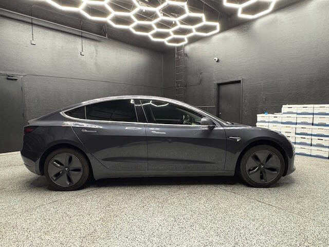 Used 2018 Tesla Model 3 Long Range image 8