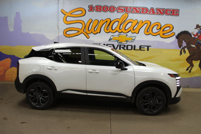 Used 2026 Nissan Kicks SR