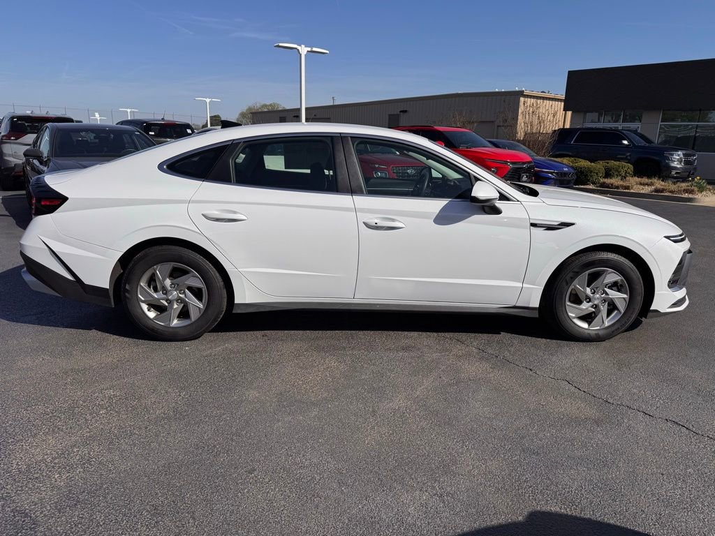 Used 2025 Hyundai Sonata SE image 6