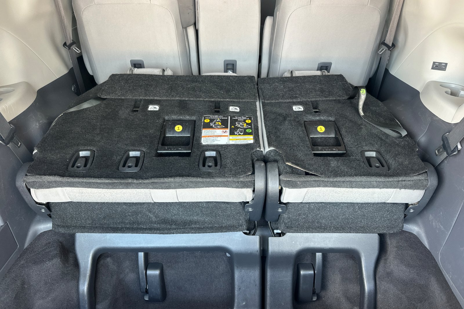 Certified 2024 Toyota Sienna LE AWD/4WD image 19