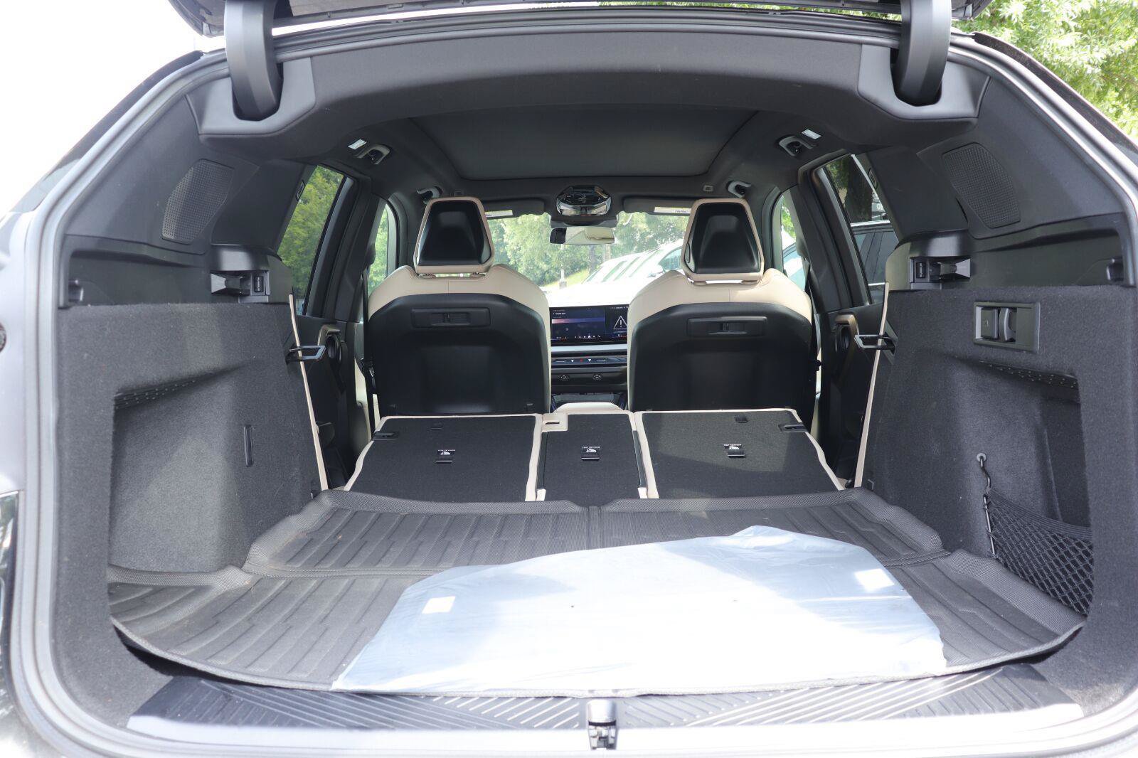 Used 2025 BMW X3 xDrive30i w/ Premium Package AWD/4WD image 16