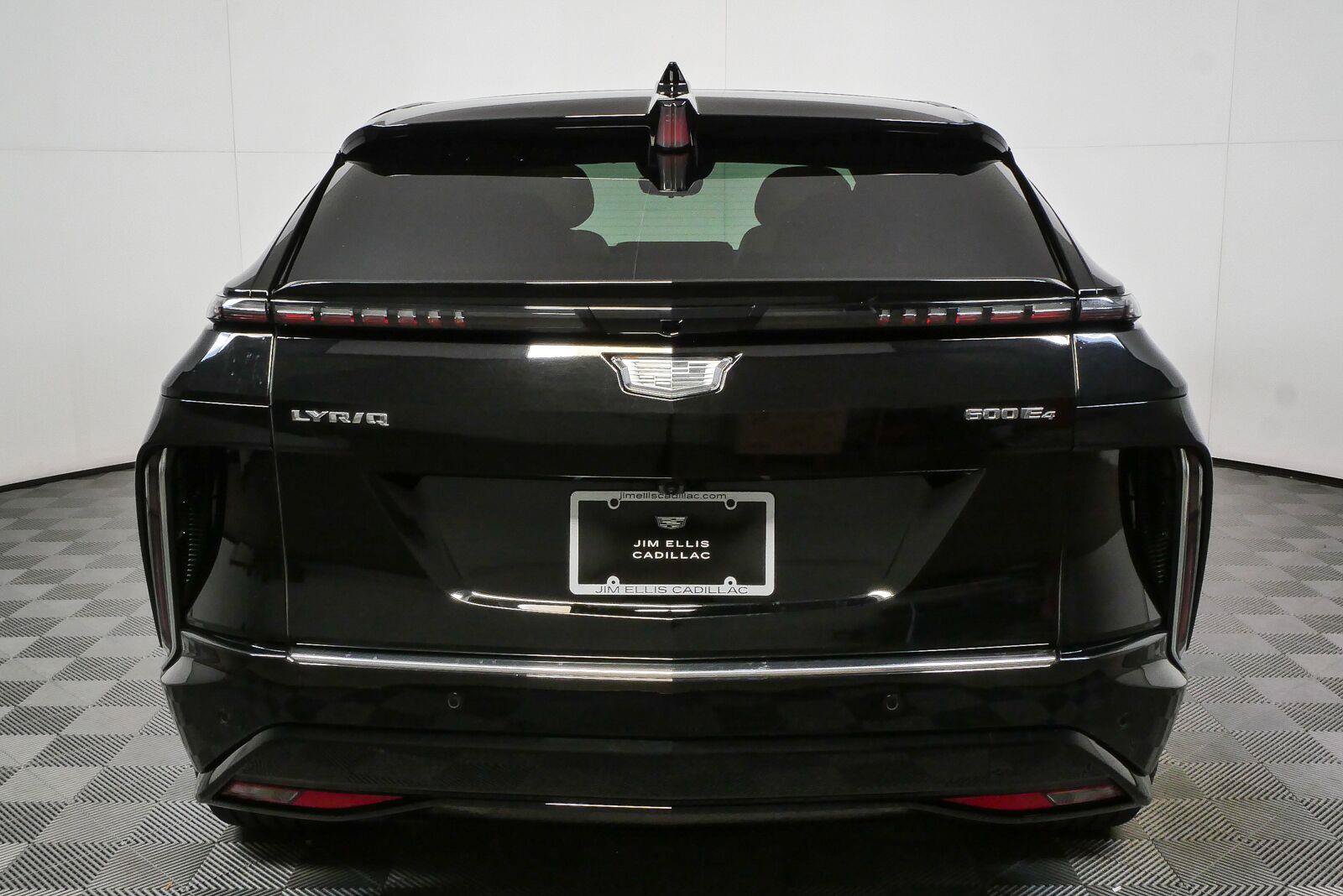 Used 2024 Cadillac Lyriq Luxury w/ Nappa Leather Package AWD/4WD image 29