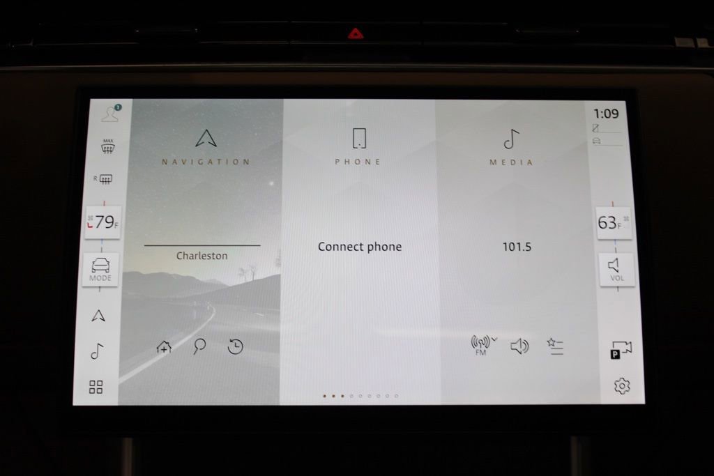 Used 2025 Land Rover Range Rover SE image 28