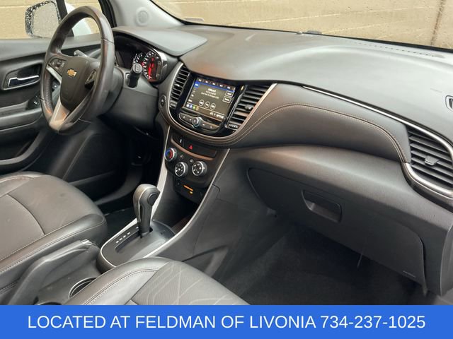 Certified 2022 Chevrolet Trax LT w/ LT Convenience Package image 26