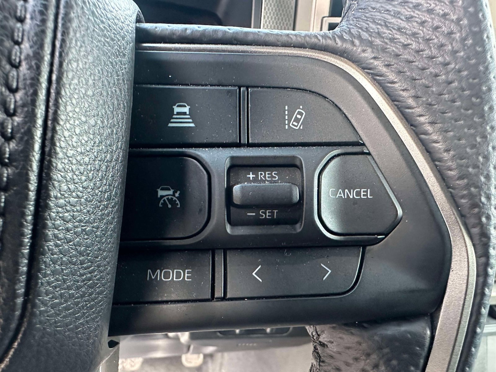 Used 2025 Toyota Tundra Limited image 17