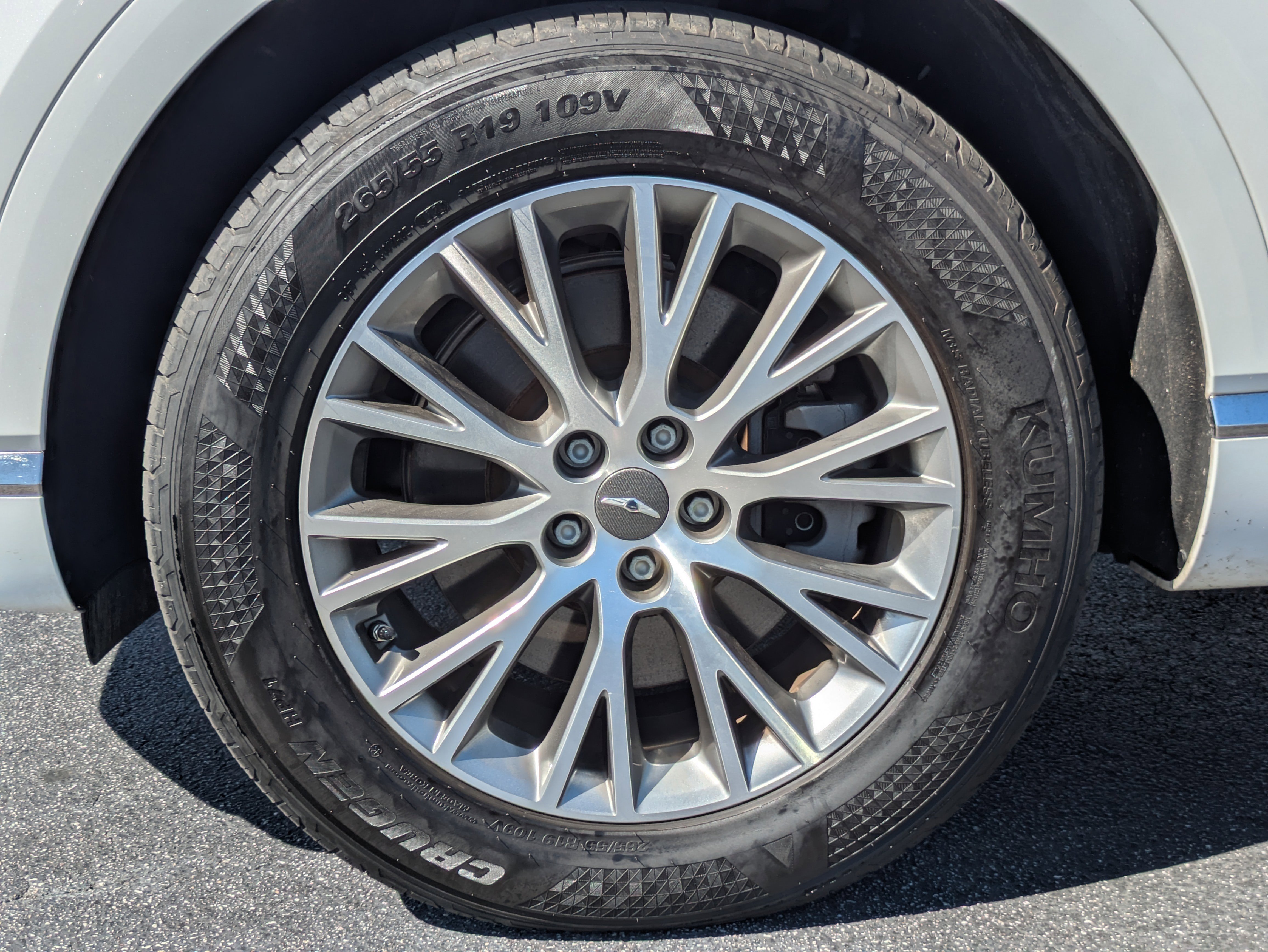 Used 2024 Genesis GV80 2.5T image 32
