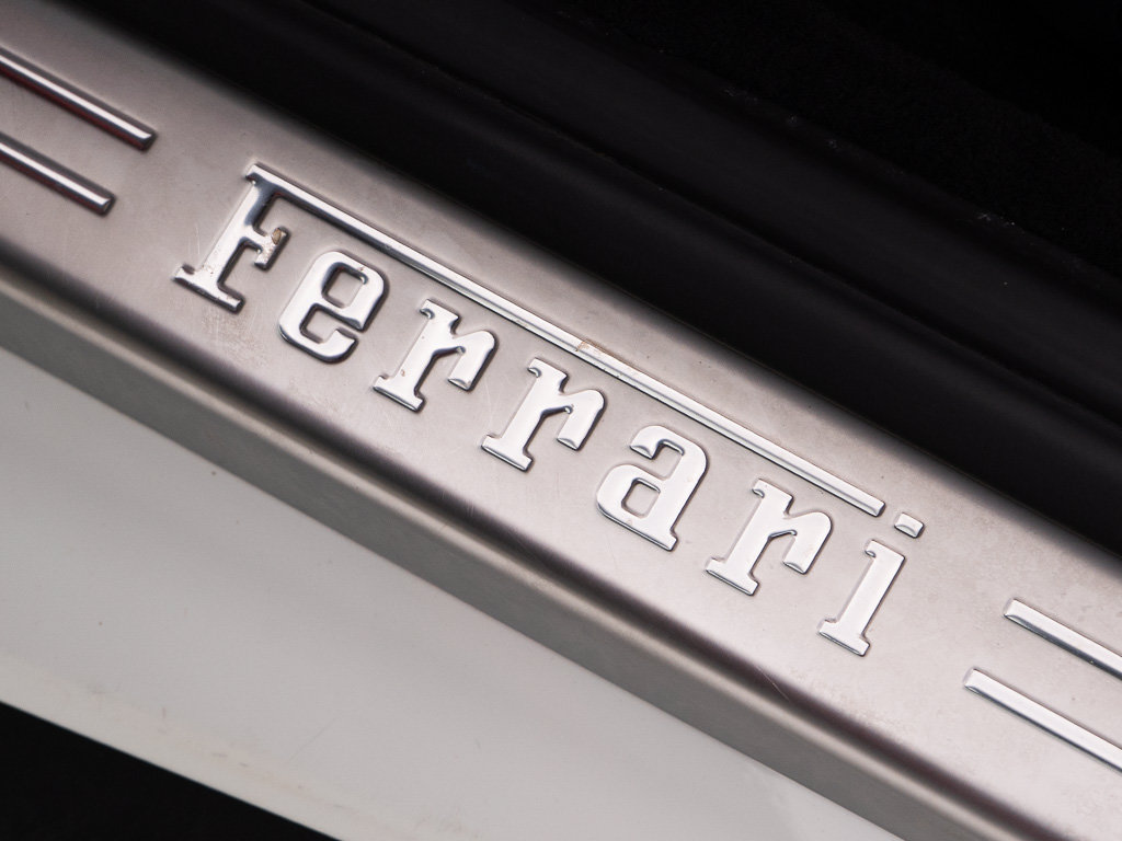 Used 2020 Ferrari Portofino RWD image 21