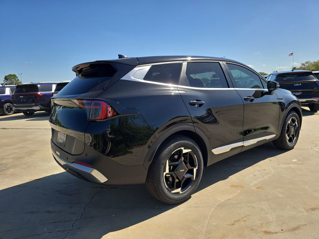 New 2026 Kia Sportage EX image 8