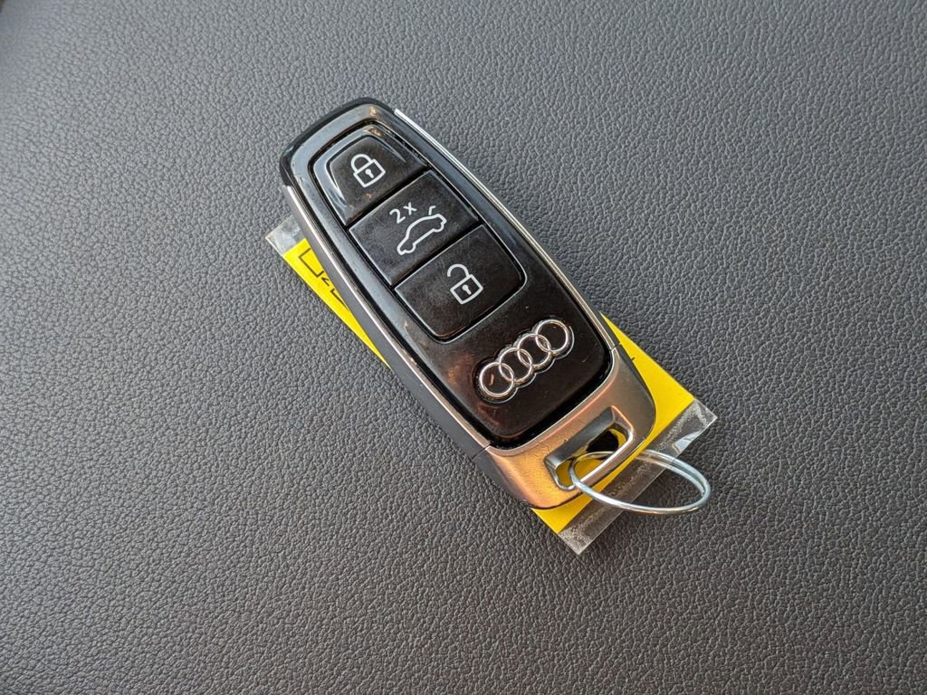 Used 2023 Audi Q7 2.0T Premium Plus w/ Premium Plus Package AWD/4WD image 39