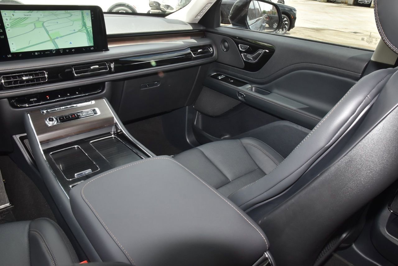New 2026 Lincoln Aviator Reserve RWD image 47