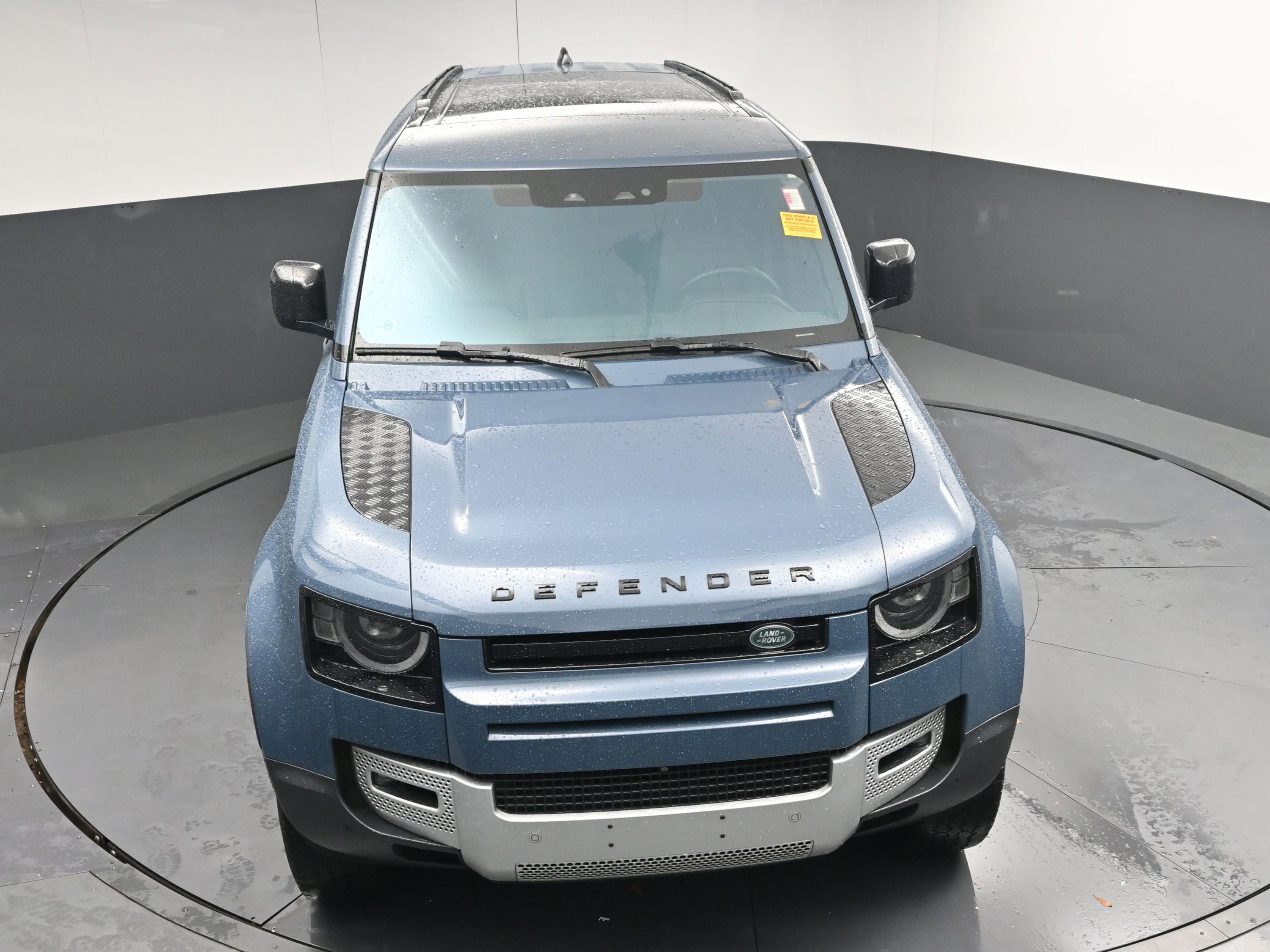 Used 2020 Land Rover Defender 110 HSE image 30