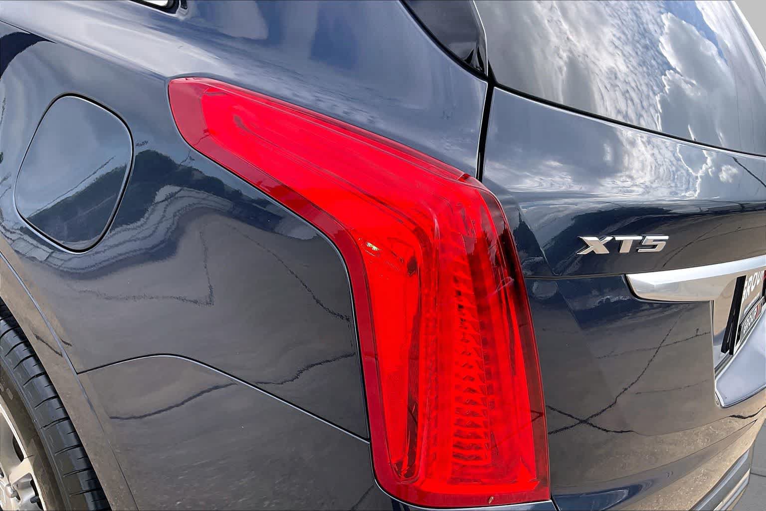 Used 2019 Cadillac XT5 Luxury FWD image 27
